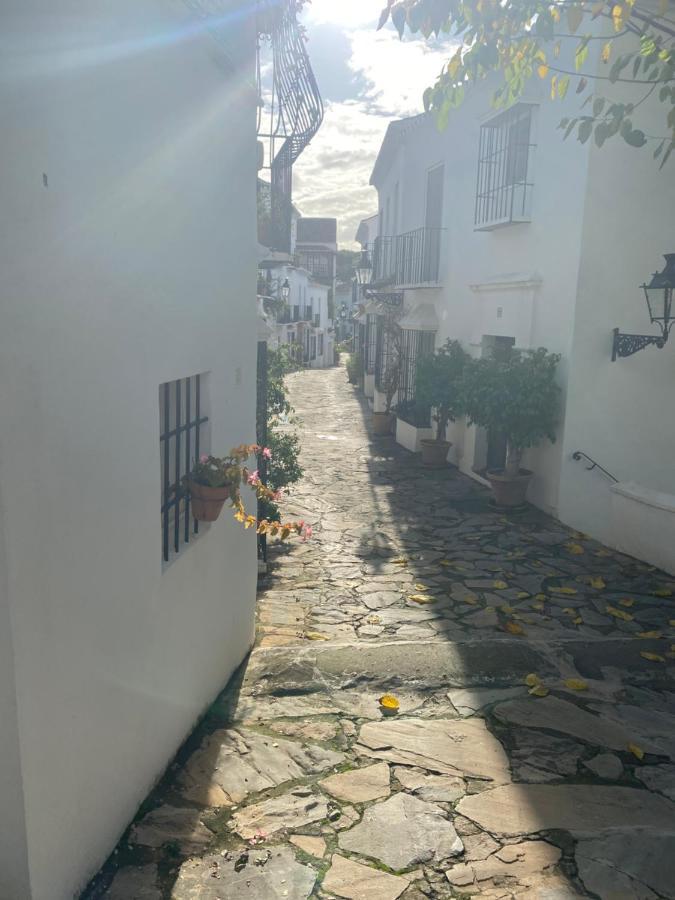 Pueblo Andaluz Marbella Club Btq Apt Apartamento Exterior foto